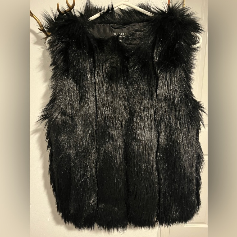 Topshop Elegant Black faux Fur Vest